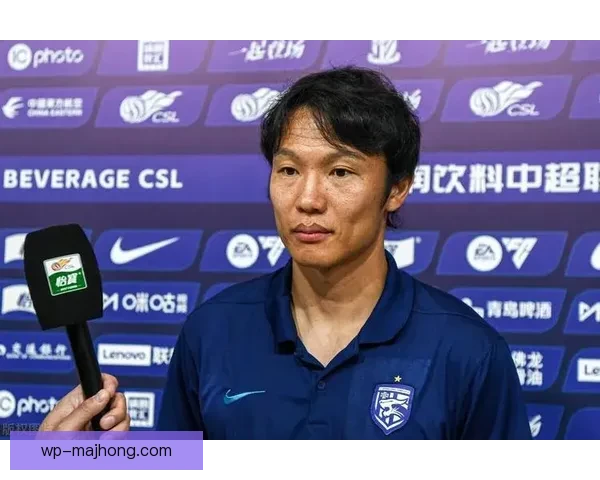 邓卓翔继续临场指挥武汉三镇迎战申花球队稳定仍成外界关注焦点